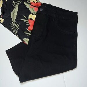 D.Jeans Women’s Denim Shorts 14